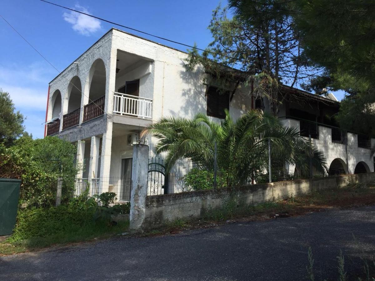 Velikis Apartments Torone Exterior foto